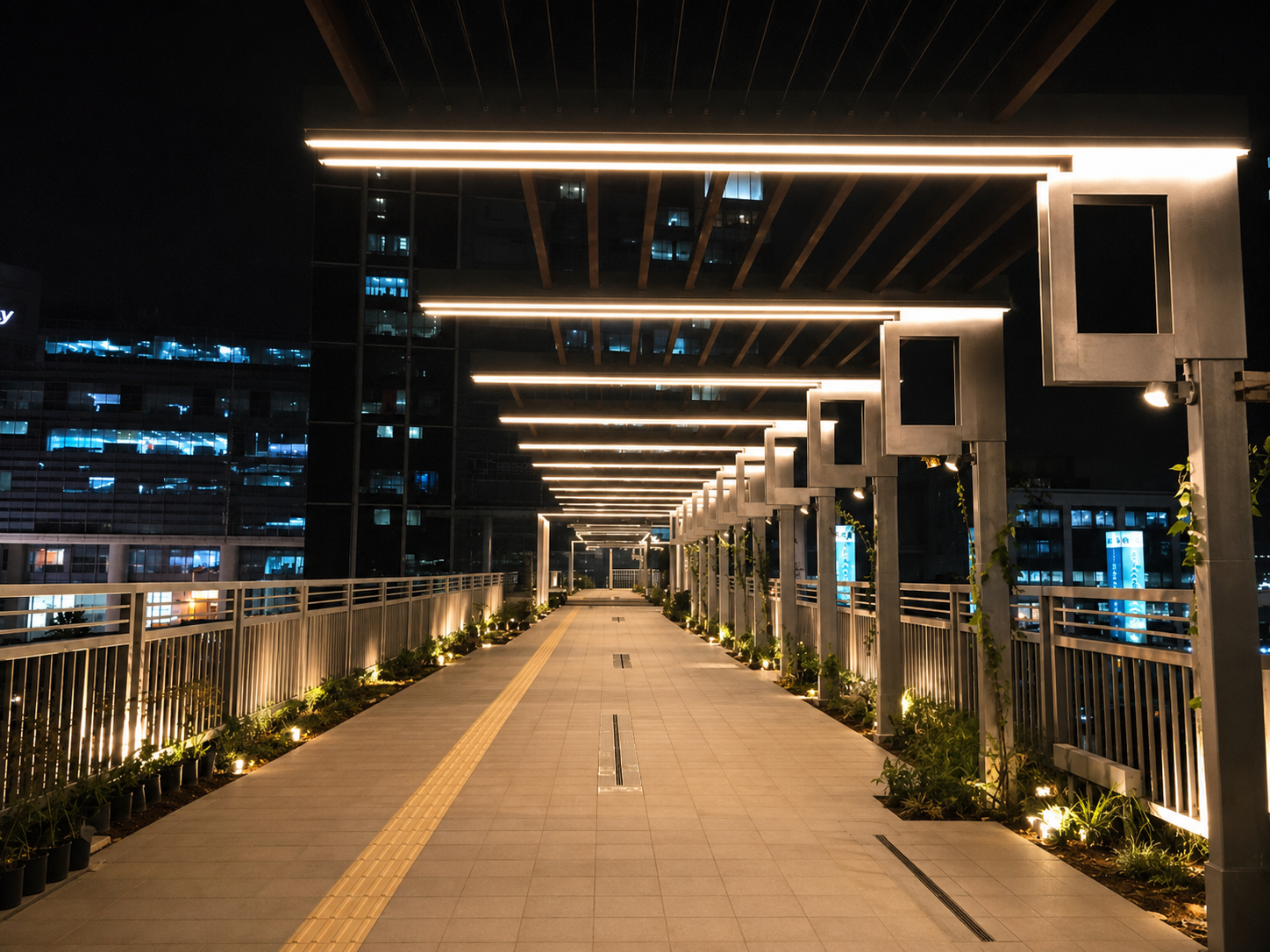 DLF Cyber Hub Foot Over Bridge outdoor lighting project by Bagoti